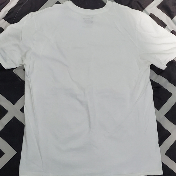 Nike T Shirt - Picture 2 of 2